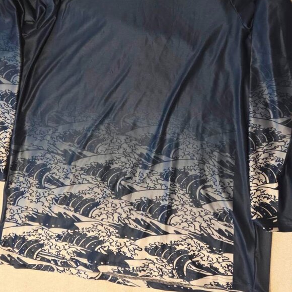 Rashguard/spf 50 shirt, brand new XL (fits like mens Lg), Navy w/wave pattern - Picture 2 of 3